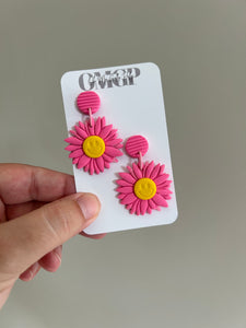 Pink Smiley Daisies