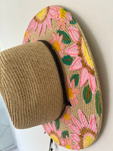 Load image into Gallery viewer, KIDS Pink Daisy Straw OMHat
